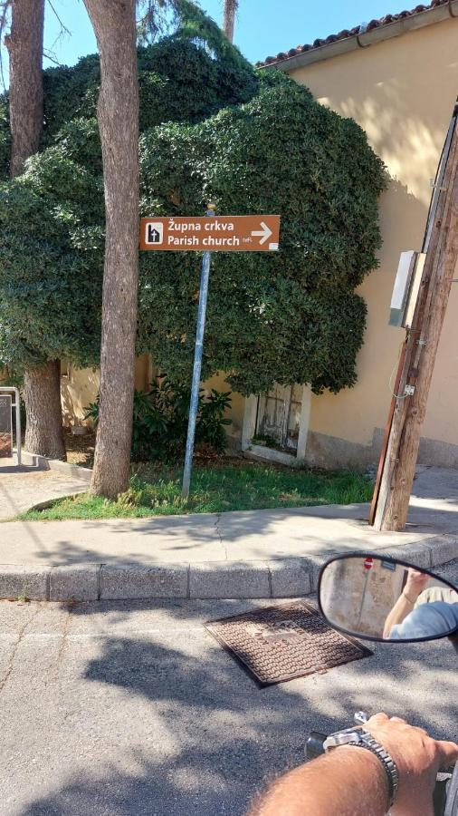 Apartman Kristina And Free Parking マリ・ロシニュ エクステリア 写真